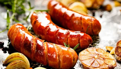 طرز تهیه ۱5 نوع غذای ساده و خوشمزه با سوسیس _ فروشگاه اینترنتی حلزون